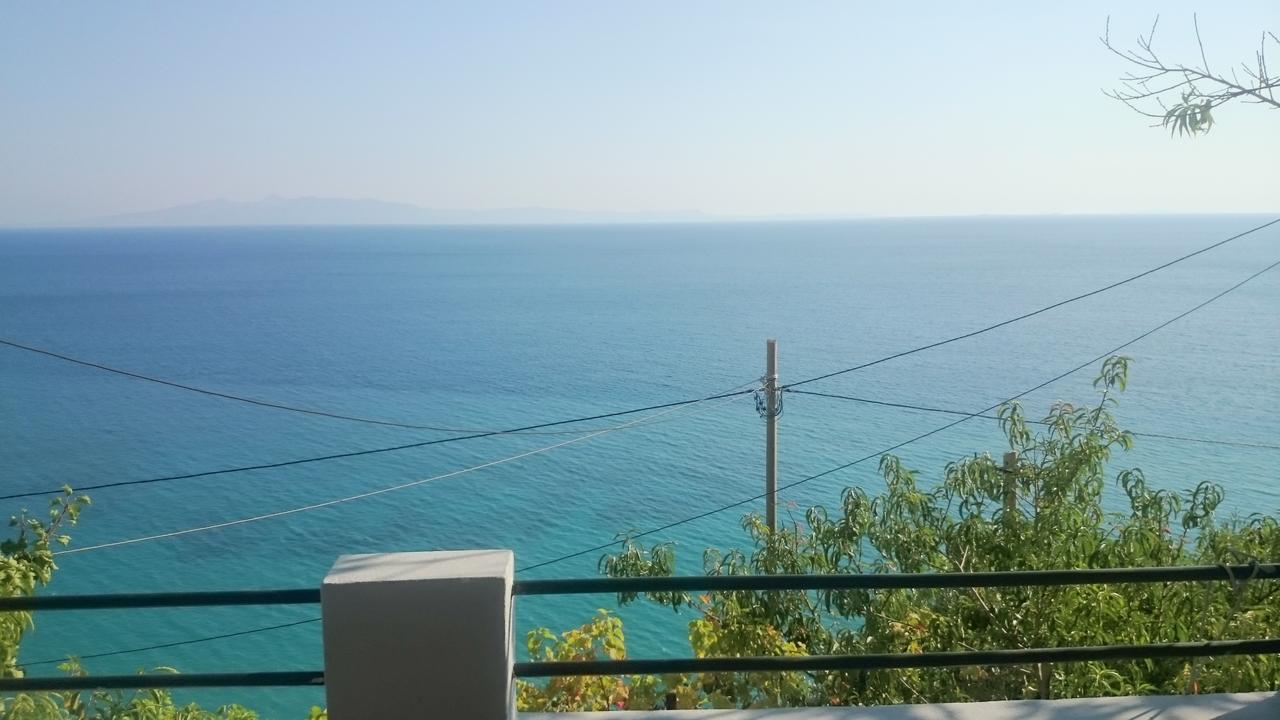 Blue View 호텔 체파로 외부 사진